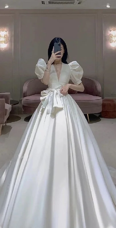 Clearance Event V-neck Puff Sleeves Newest Wedding Dresses, Luxury A-line Bridal Gowns Prom Dress   cg21981