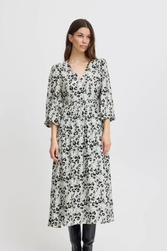 Trend Driven Wardrobe Valor Midi Dress (Sleet Leopard)