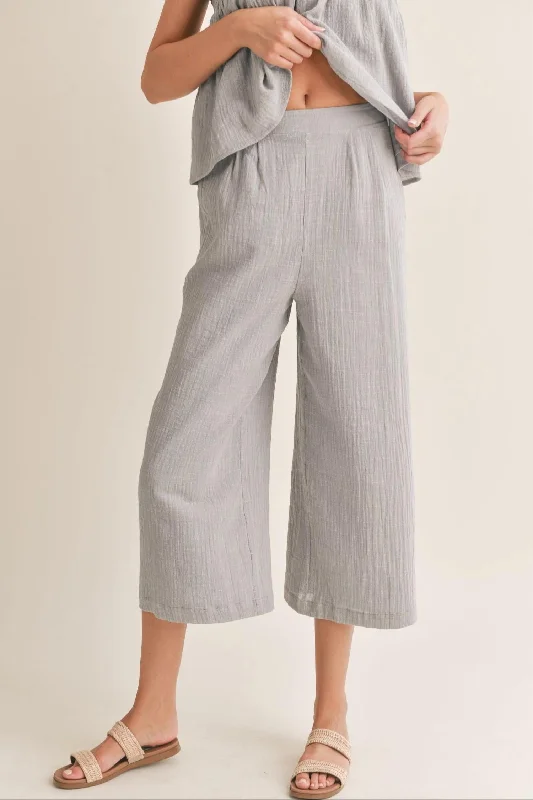 Everyday Wear Bird Song Wide Leg Cropped Pant In Cloud Blue