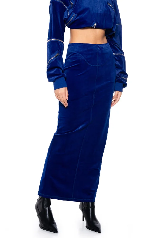 Relaxed Style DO NO WRONG VELVET MAXI SKIRT